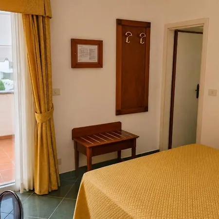 Hotel Residence Villa Marzia-2
