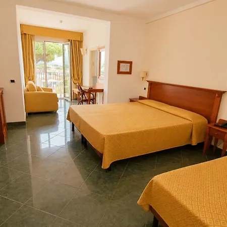 Hotel Residence Villa Marzia-3